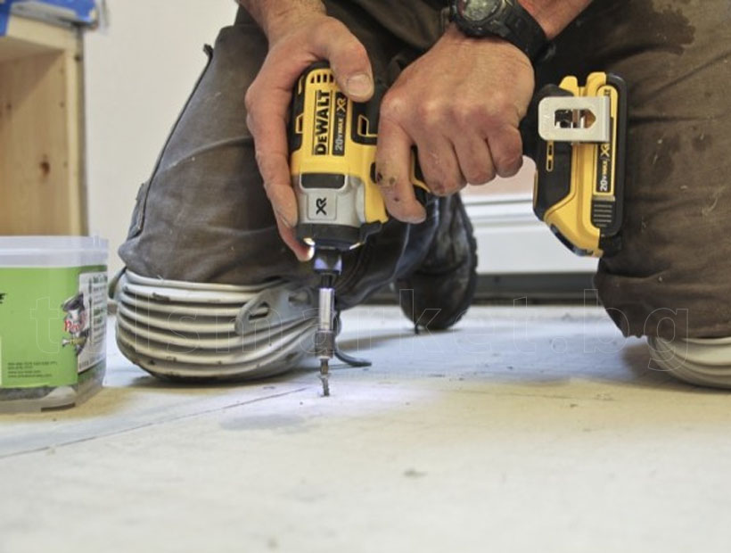 Акумулаторен ударен винтоверт DeWALT DCF895M2 